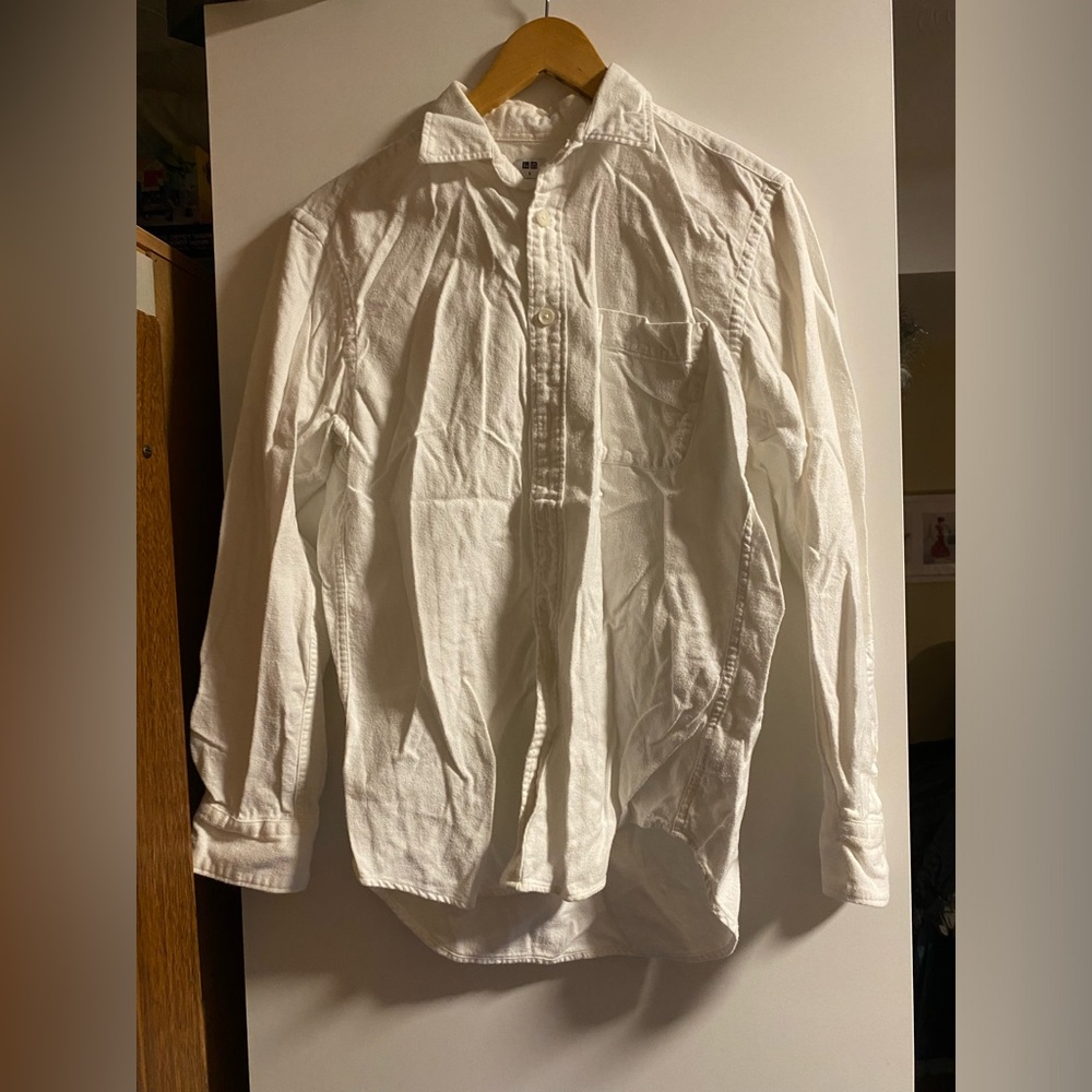 💎Uniqlo White Casual Button Down Shirt